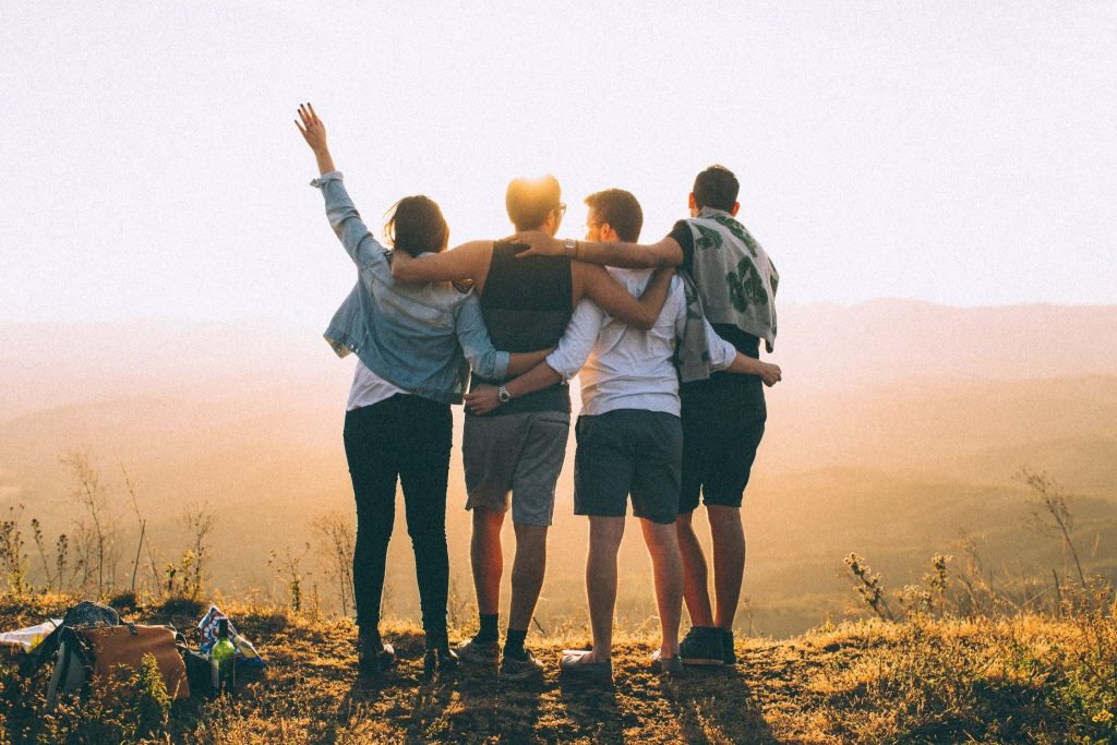 lugares para viajar de onibus com amigos