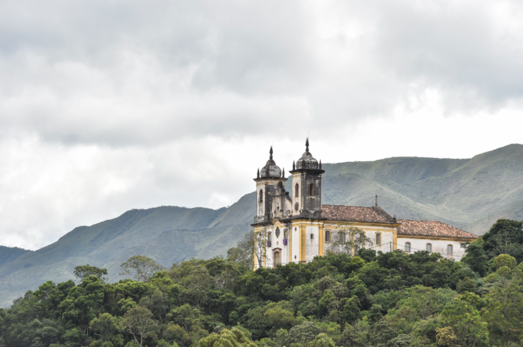 viagem de onibus para ouro preto